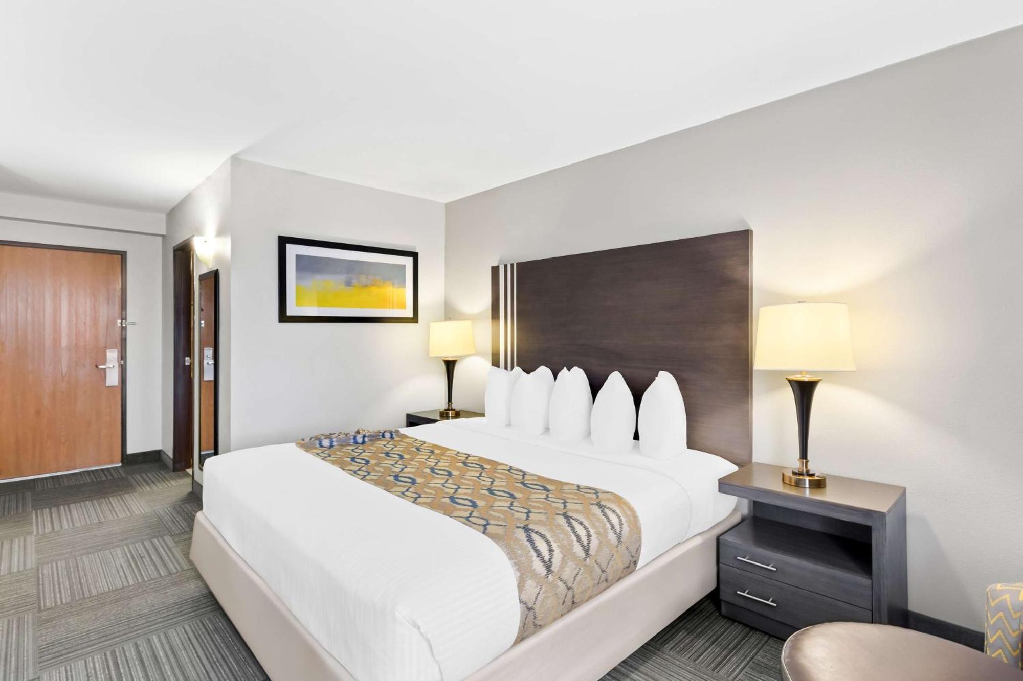 Best Western Naperville Inn Екстериор снимка