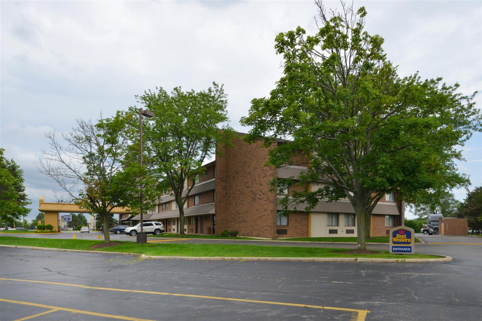 Best Western Naperville Inn Екстериор снимка